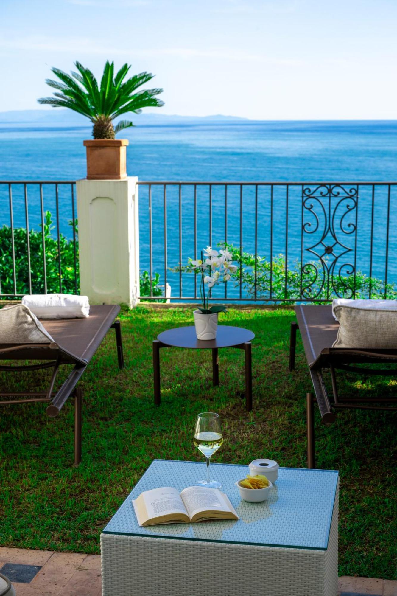 Villa Gianlica Праяно Екстериор снимка